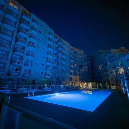 Cozy Studio With Pool Close To The Sea 奥斯滕德 外观 照片