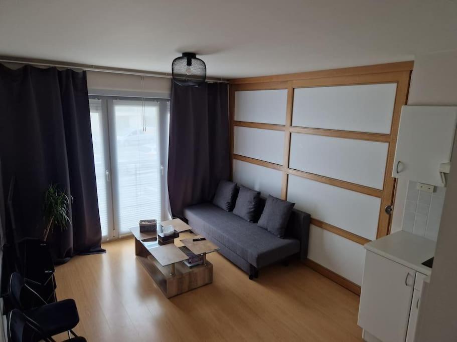 Cozy Studio With Pool Close To The Sea 奥斯滕德 外观 照片