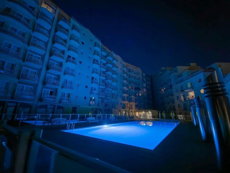 Cozy Studio With Pool Close To The Sea 奥斯滕德 外观 照片