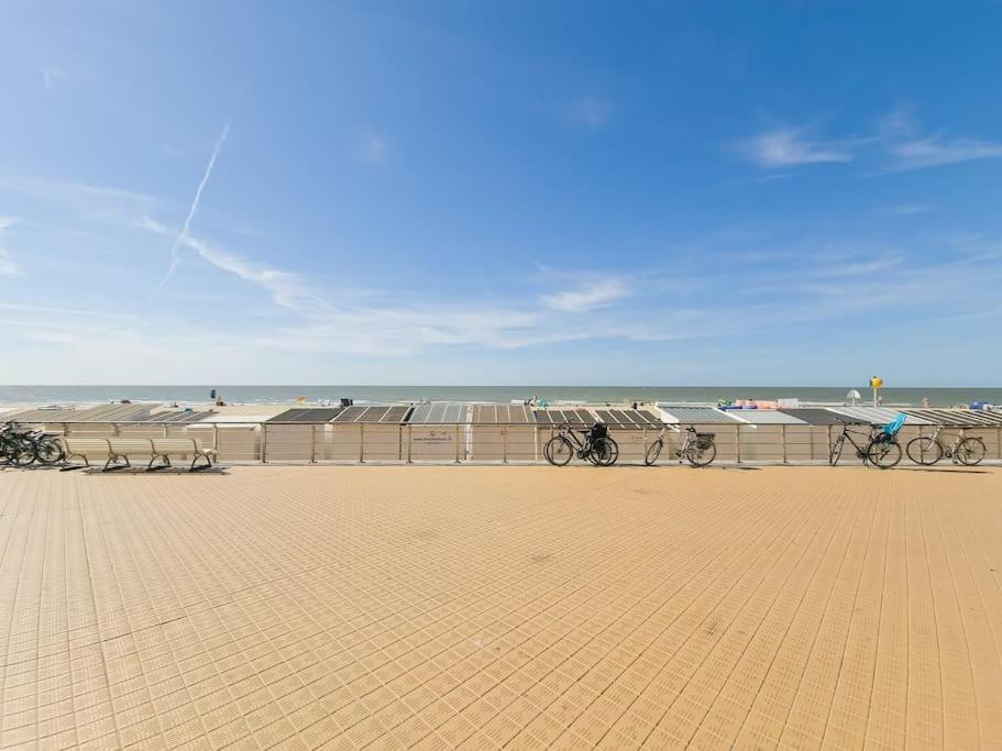 Cozy Studio With Pool Close To The Sea 奥斯滕德 外观 照片